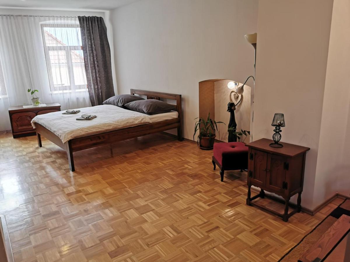 Apartman Antoninska Зноймо Экстерьер фото