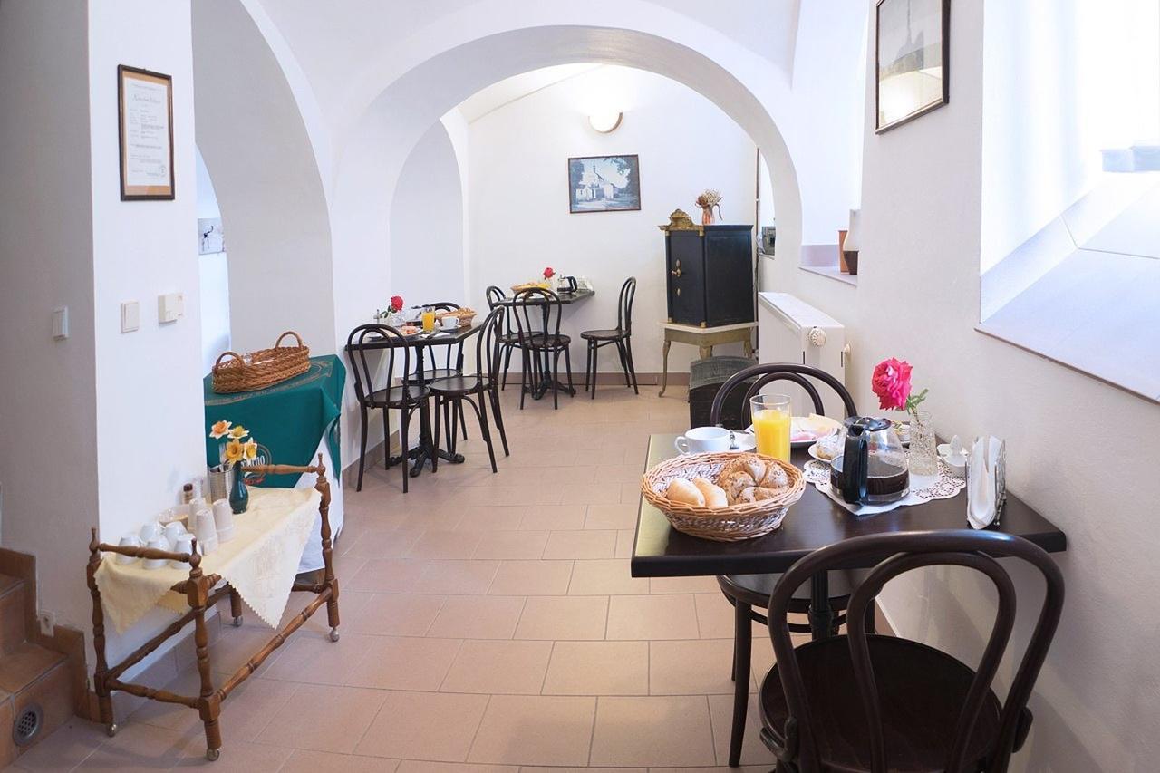 Apartman Antoninska Зноймо Экстерьер фото