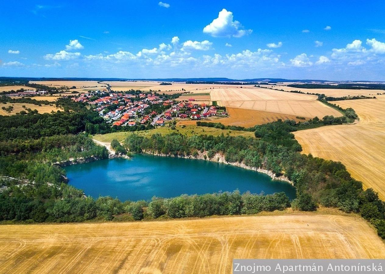 Apartman Antoninska Зноймо Экстерьер фото